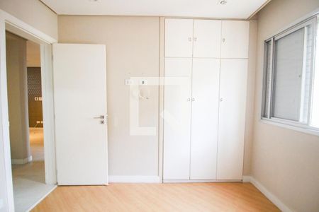 quarto 1 de apartamento para alugar com 2 quartos, 52m² em Santa Teresinha, São Paulo