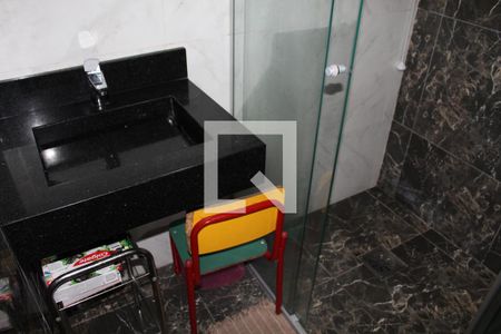 Casa à venda com 338m², 7 quartos e 2 vagasCasa 2 - banheiro 