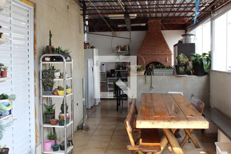 Casa à venda com 338m², 7 quartos e 2 vagasCasa 1 - cozinha 