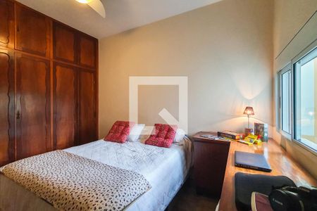 Casa à venda com 250m², 4 quartos e 2 vagas Casa à venda com 250m², 4 quartos e 2 vagasQuarto 2