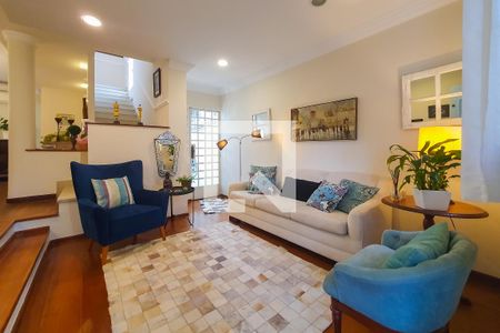 Sala de casa à venda com 4 quartos, 250m² em Mirandópolis, São Paulo