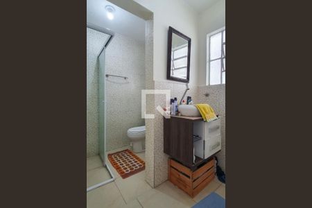 Casa à venda com 250m², 4 quartos e 2 vagas Casa à venda com 250m², 4 quartos e 2 vagasBanheiro de Serviço