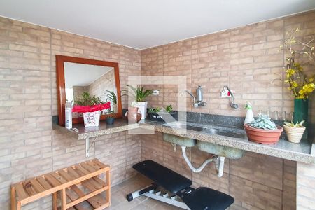 Casa à venda com 250m², 4 quartos e 2 vagas Casa à venda com 250m², 4 quartos e 2 vagasÁrea Externa