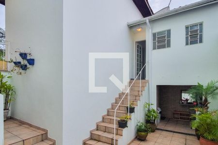 Casa à venda com 250m², 4 quartos e 2 vagas Casa à venda com 250m², 4 quartos e 2 vagasÁrea Externa