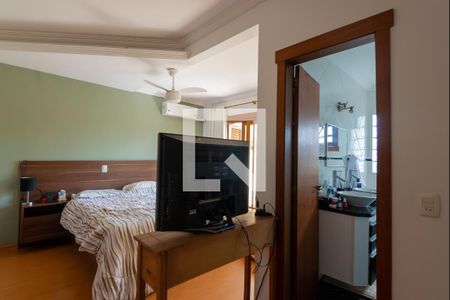 Casa à venda com 191m², 3 quartos e 2 vagasSuíte