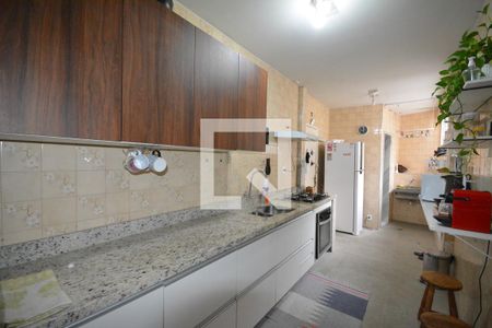Apartamento para alugar com 72m², 2 quartos e sem vagaCozinha