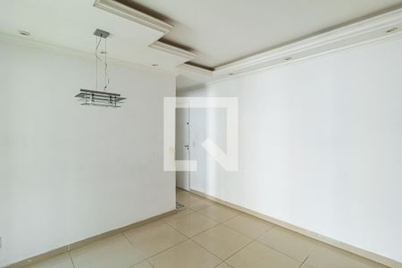 Sala de apartamento para alugar com 3 quartos, 58m² em Jardim São Miguel, Ferraz de Vasconcelos