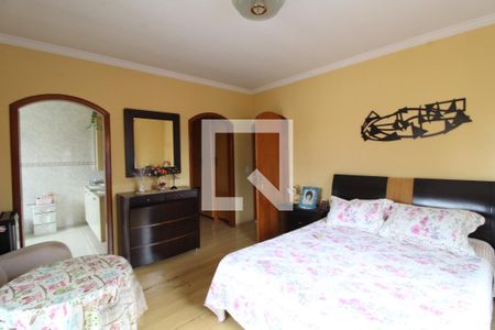 Casa para alugar com 1000m², 3 quartos e 6 vagasSuíte 3