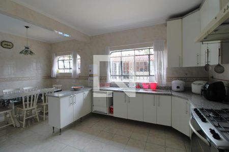 Casa para alugar com 1000m², 3 quartos e 6 vagasCozinha