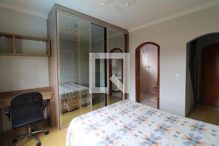 Casa para alugar com 1000m², 3 quartos e 6 vagasSuíte 2