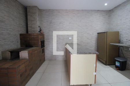 Casa para alugar com 1000m², 3 quartos e 6 vagasCozinha - forno a lenha