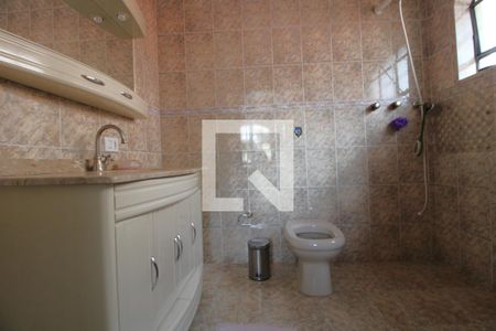 Casa para alugar com 1000m², 3 quartos e 6 vagasBanheiro da suíte 1