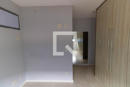 Apartamento à venda com 70m², 3 quartos e sem vagaSuíte 