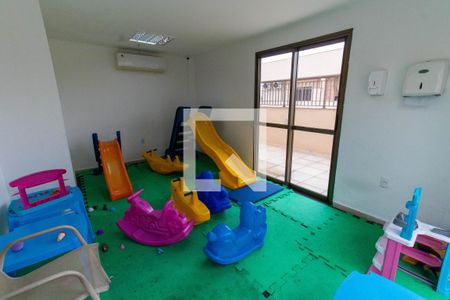 Apartamento à venda com 70m², 3 quartos e sem vagaÁrea comum