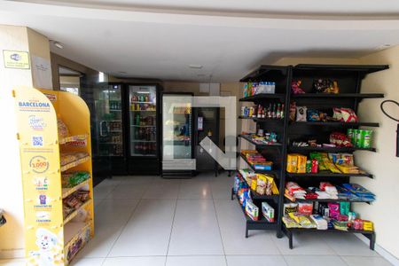 Apartamento à venda com 70m², 3 quartos e sem vagaÁrea comum