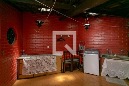 Apartamento à venda com 230m², 3 quartos e 1 vaga Apartamento à venda com 230m², 3 quartos e 1 vagaÁrea de Serviço