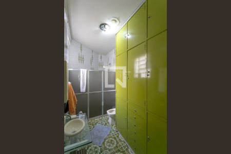 Apartamento à venda com 230m², 3 quartos e 1 vaga Apartamento à venda com 230m², 3 quartos e 1 vagaBanheiro