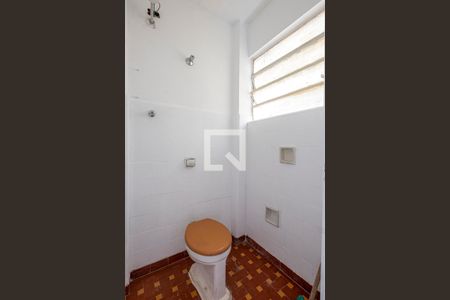 Apartamento para alugar com 83m², 2 quartos e 1 vagaÁrea de Serviço - Banheiro