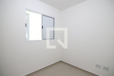 Quarto 2 de apartamento para alugar com 2 quartos, 40m² em Vila Guilhermina, São Paulo
