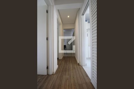 Corredor de apartamento para alugar com 2 quartos, 72m² em Bosque, Campinas