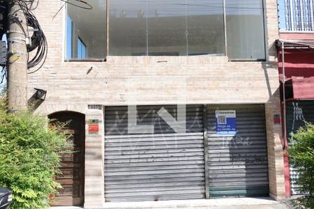 Casa à venda com 250m², 3 quartos e 2 vagasFachada