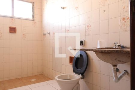 Casa à venda com 250m², 3 quartos e 2 vagasBanheiro Corredor