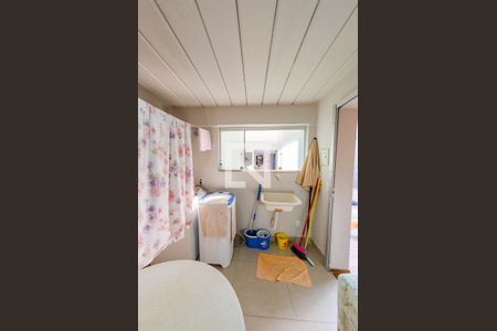 Casa à venda com 270m², 4 quartos e 4 vagasLavanderia