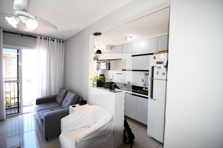 Sala de apartamento à venda com 2 quartos, 52m² em Todos Os Santos, Rio de Janeiro