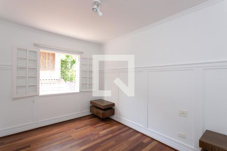 Casa à venda com 180m², 3 quartos e 1 vaga Casa à venda com 180m², 3 quartos e 1 vagaSuíte