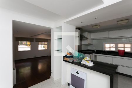 Casa à venda com 180m², 3 quartos e 1 vaga Casa à venda com 180m², 3 quartos e 1 vagaCozinha