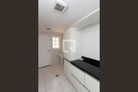 Casa à venda com 180m², 3 quartos e 1 vaga Casa à venda com 180m², 3 quartos e 1 vagaÁrea de Serviço
