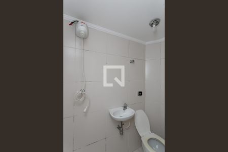 Casa à venda com 180m², 3 quartos e 1 vaga Casa à venda com 180m², 3 quartos e 1 vagaBanheiro de Serviço