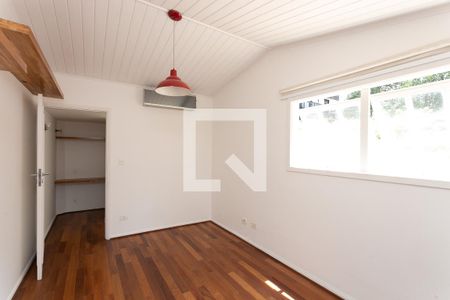 Casa à venda com 180m², 3 quartos e 1 vaga