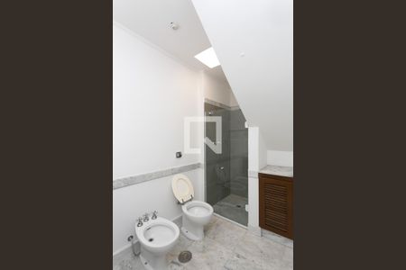 Casa à venda com 180m², 3 quartos e 1 vaga Casa à venda com 180m², 3 quartos e 1 vagaBanheiro da Suíte