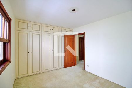 Casa à venda com 417m², 4 quartos e 5 vagasQuarto 4