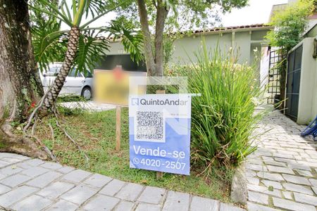 Casa à venda com 417m², 4 quartos e 5 vagasFachada