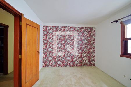 Casa à venda com 417m², 4 quartos e 5 vagasSuíte 2