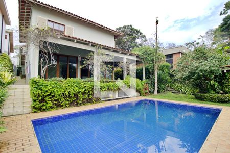 Casa à venda com 417m², 4 quartos e 5 vagasÁrea Externa