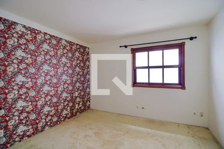 Casa à venda com 417m², 4 quartos e 5 vagasSuíte 2