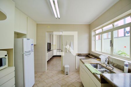 Casa à venda com 417m², 4 quartos e 5 vagasCozinha