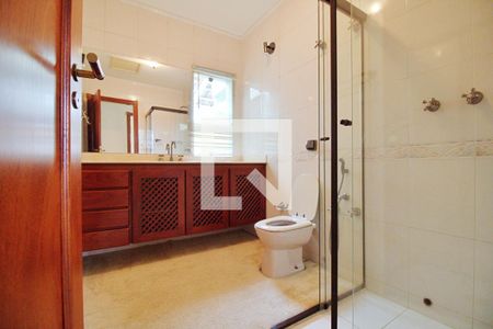 Casa à venda com 417m², 4 quartos e 5 vagasBanheiro da Suíte 3