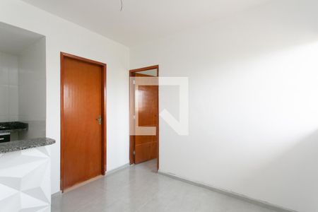 Sala/cozinha de apartamento para alugar com 1 quarto, 37m² em Jardim Helena, São Paulo