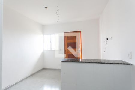 Sala/cozinha de apartamento para alugar com 1 quarto, 37m² em Jardim Helena, São Paulo
