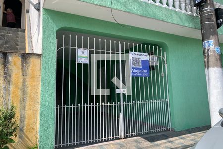 Fachada de casa para alugar com 1 quarto, 42m² em Jaguaribe, Osasco