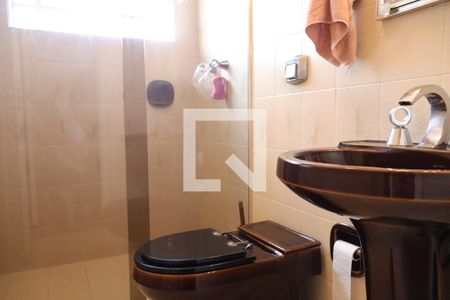 Casa à venda com 235m², 3 quartos e 3 vagasBanheiro da Suíte 3