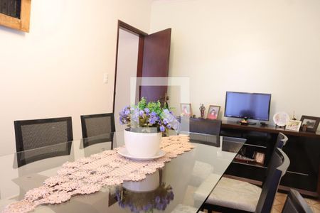 Casa à venda com 235m², 3 quartos e 3 vagassala de jantar