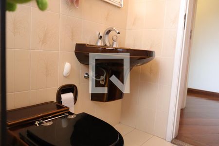 Casa à venda com 235m², 3 quartos e 3 vagasBanheiro da Suíte 3