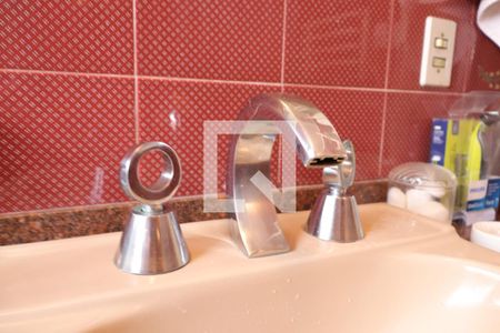 Casa à venda com 235m², 3 quartos e 3 vagasBanheiro da Suíte 1