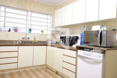 Casa à venda com 235m², 3 quartos e 3 vagascozinha