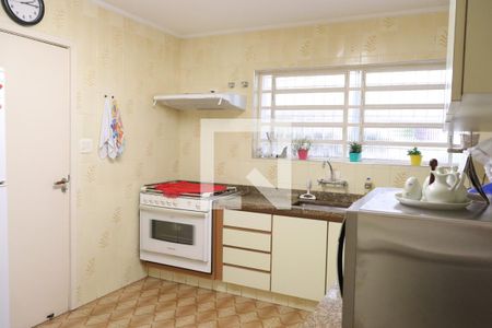 Casa à venda com 235m², 3 quartos e 3 vagascozinha